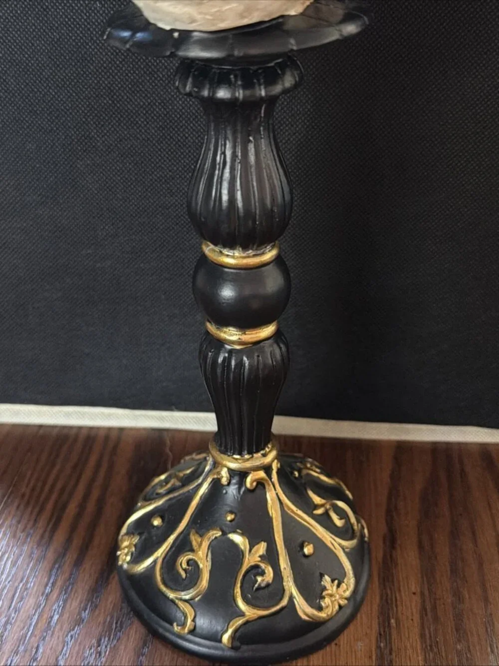 Raven On Skull On Pedastel Trimmed With Gold 15”